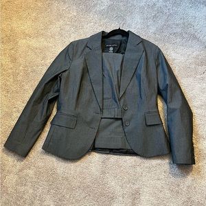 New York & Company summer 2pc suit.